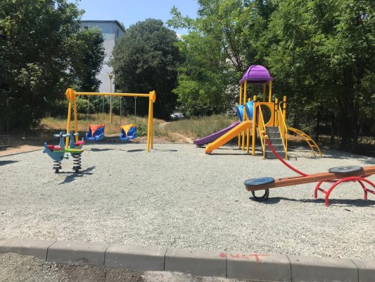 Modernizarea mai multor locuri de joacă din Constanța, aproape gata!