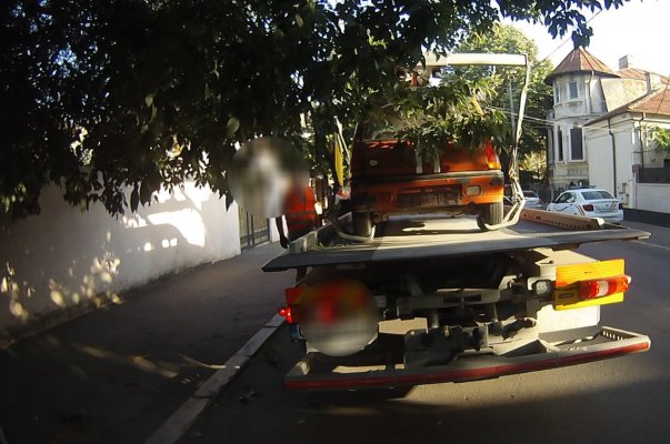 AMENZI DE ZECI DE MII DE LEI şi MAŞINI RIDICATE, pe străzile Constanţei