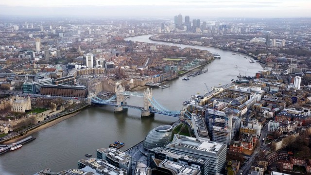 Londra rămâne în topul oraşelor preferate de către turiştii români pentru vacanţa de vară