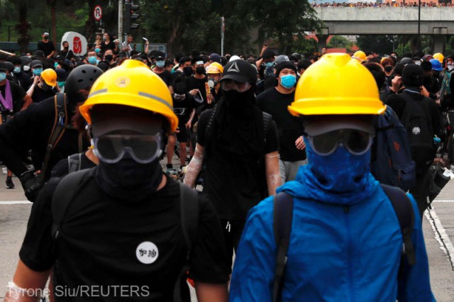 Proteste la Hong Kong: Beijingul denunţă acte ''intolerabile''