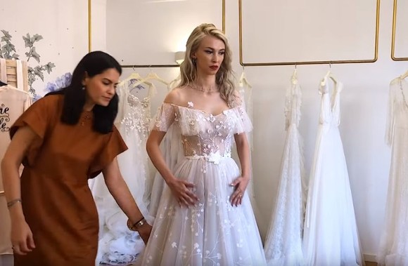 Andreea Bălan va avea trei rochii de mireasă la nunta din toamnă cu George Burcea