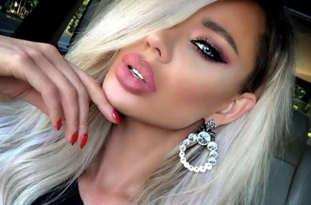 Bianca Drăgușanu, la distracție în club cu Alex Bodi