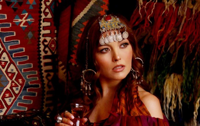 Elena Gheorghe, videoclip de cinci stele în Turcia. Un vis împlinit pentru artistă