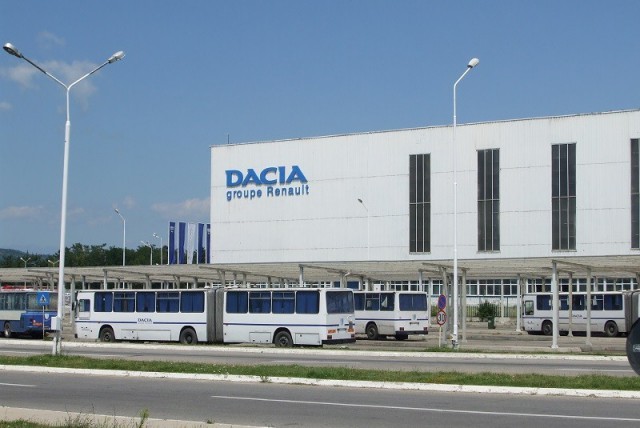 Groupe Renault România, OMV Petrom şi Continental, cei mai buni angajatori din România