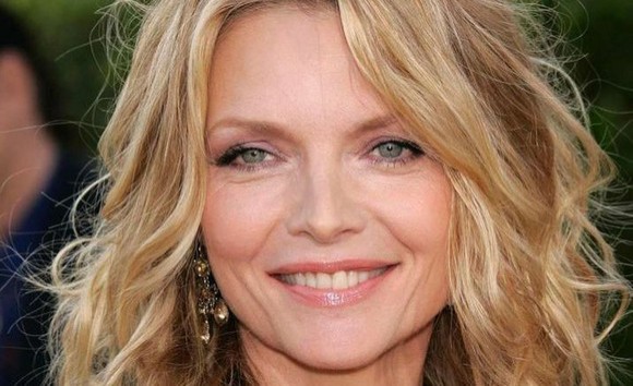 Michelle Pfeiffer, doborâtă de operaţiile estetice. Cum arată actriţa la 61 de ani