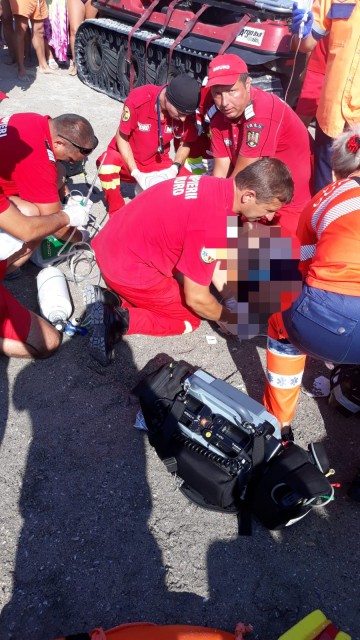 Femeie la un PAS de ÎNEC, pe plaja Alezzi din Mamaia