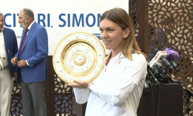 Simona Halep a venit acasă. Primire de gală pentru campioana de la Wimbledon 2019: „De fiecare dată mă întorc cu drag în România”