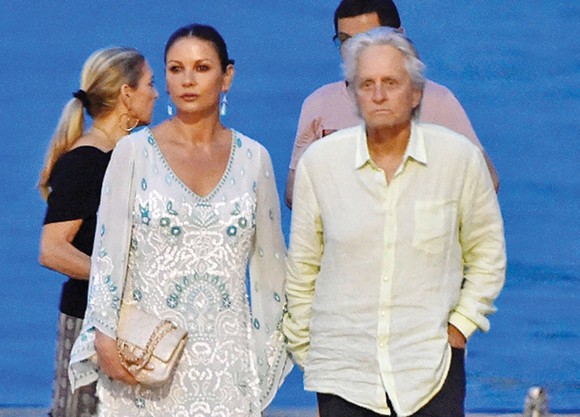 Michael Douglas și Catherine Zeta-Jones, certați în vacanță?