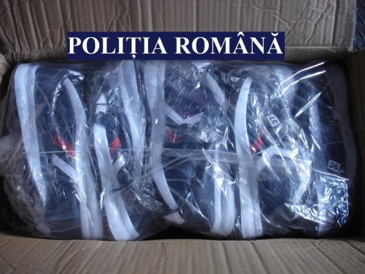 Pantofi contrafăcuți găsiți în portul Constanța