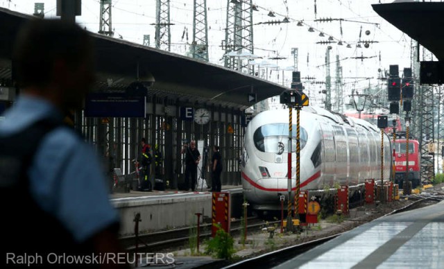 Germania: Un băiat de 8 ani a murit după ce a fost împins de pe peron de un bărbat în gara din Frankfurt