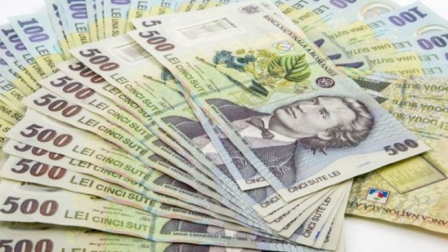 Moneda naţională s-a depreciat în raport cu principalele valute