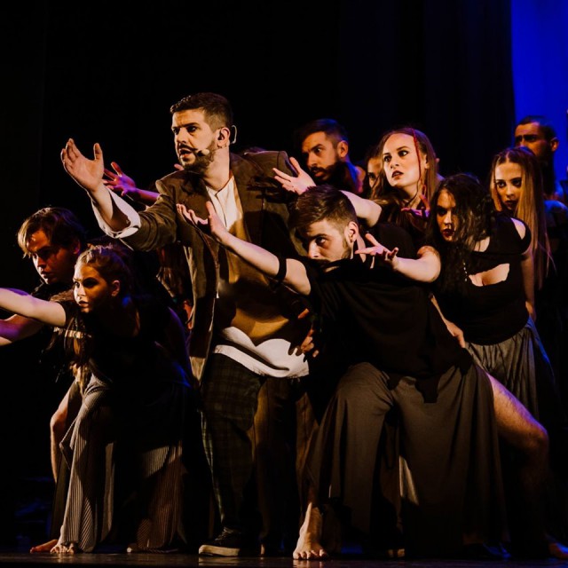 Seri de teatru la Amfiteatrul din Parcul Tăbăcărie. Iată programul