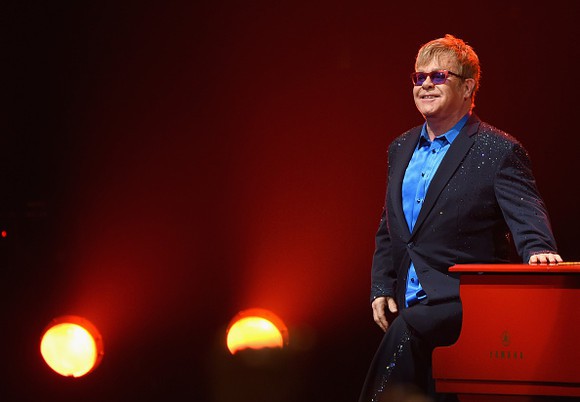 Elton John, dezvăluiri cutremurătoare! A supravieţuit drogurilor: „Mă găseau pe jos, cu spasme“