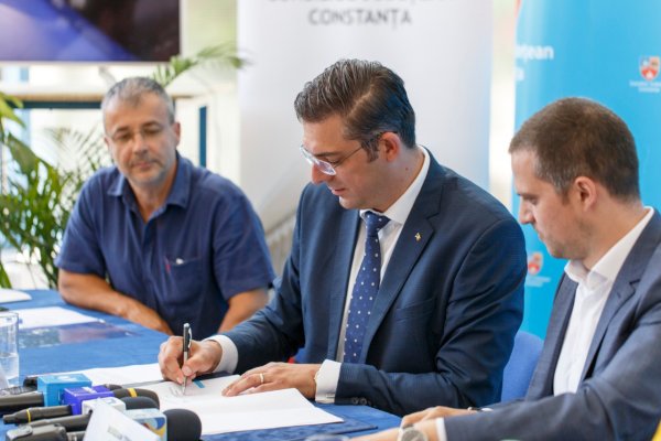 Ministrul Turismului, prezent la Constanța! S-a semnat contractul pentru extinderea Delfinariului. VIDEO