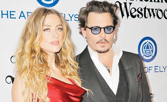 Ce probe a adus Johhny Depp pentru a dovedi că Amber Heard l-a bătut