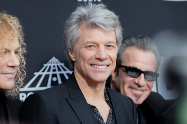 Jon Bon Jovi strânge fonduri pentru aspirantul democrat la preşedinţia SUA Cory Booker