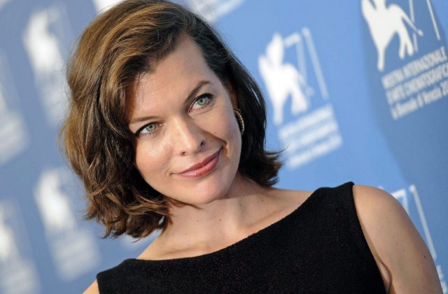 Actriţa Milla Jovovich aşteaptă al treilea copil