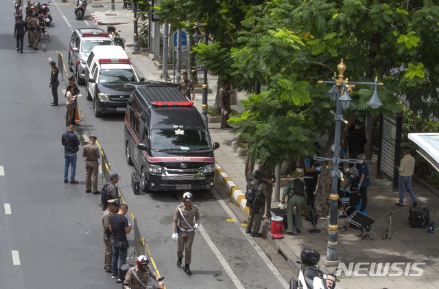 Thailanda: Atentate cu bombă la Bangkok în plin summit ASEAN, soldate cu trei răniţi
