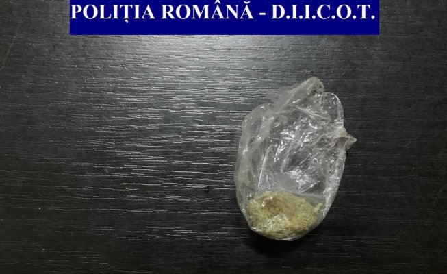 DROGURI luate din Constanța, COMERCIALIZATE în Tulcea!