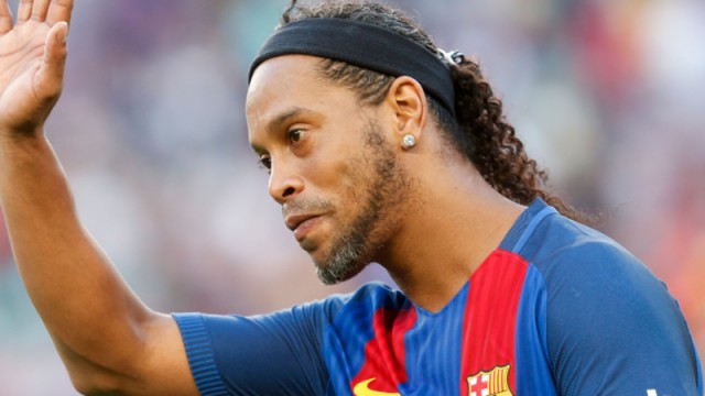 Justiţia braziliană a confiscat paşapoartele lui Ronaldinho