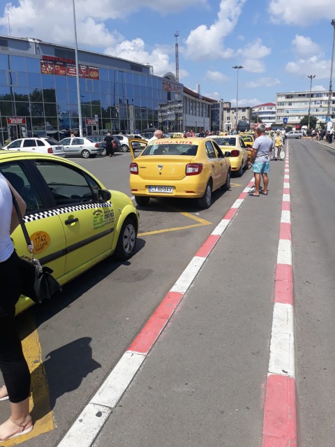 Analiză momondo: Constanța, în topul celor mai scumpe curse taxi de la aeroporort până în centrul orașului