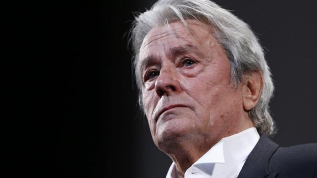 Procesul de paternitate intentat de Ari Boulogne actorului Alain Delon va începe în decembrie