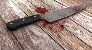 Un bărbat a ÎNJUNGHIAT TREI oameni pe stradă: o victimă a MURIT