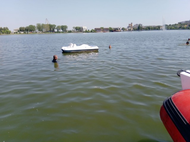 Copilul din Tulcea căutat de scafandri în lacul Ciuperca, găsit. A fost declarat decedat