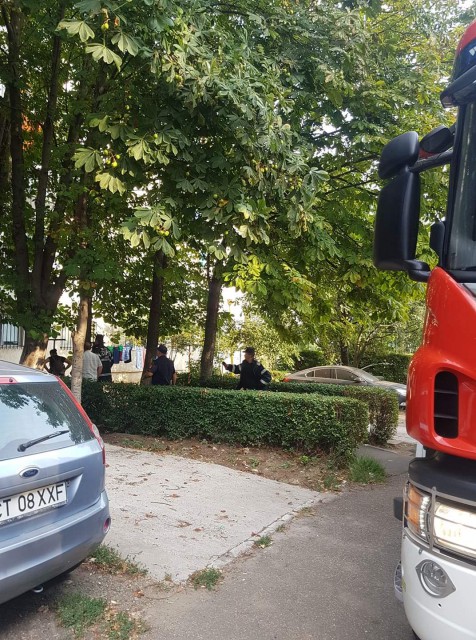 Un copil de 4 ani din Poarta 6 și-a băgat bunicii în SPERIEȚI!