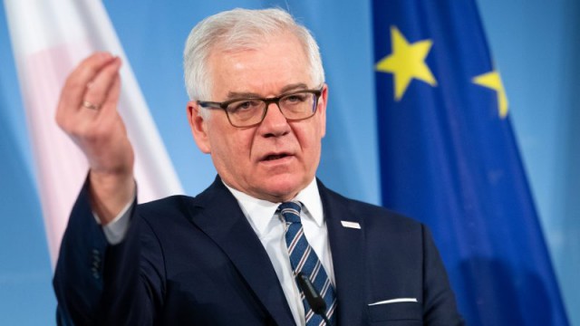 Şeful diplomaţiei poloneze: Varşovia este discriminată în privinţa reparaţiilor de război plătite de Germania