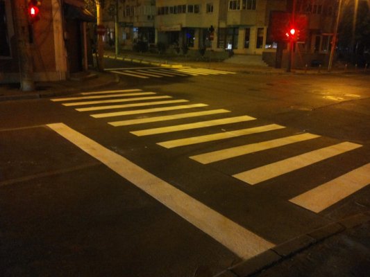 Constanța: iluminare cu intensitate sporită la mai multe treceri pentru pietoni! Vezi zonele