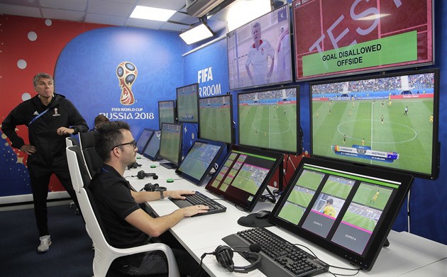 Implementarea arbitrajului video în Liga I ar costa 800.000 de euro anual. FRF nu e dispusă să achite în totalitate