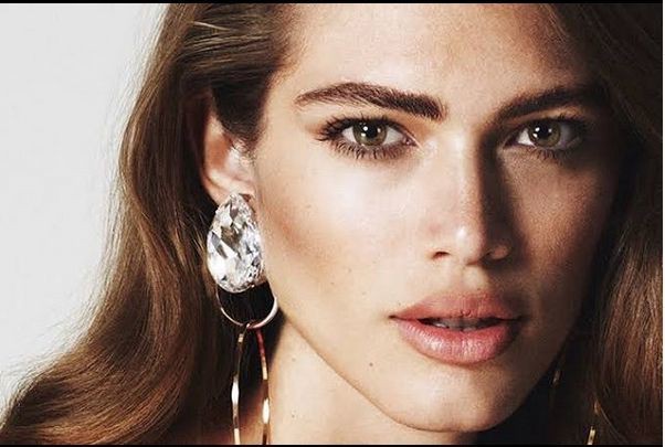 Totul despre Valentina Sampaio, primul model transgender de la Victoria's Secret