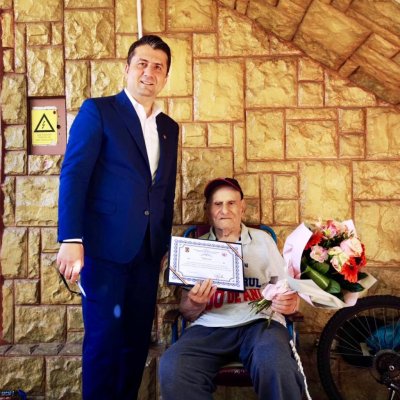 Un constănțean care a împlinit vârsta de 100 de ani, premiat de Făgădău!