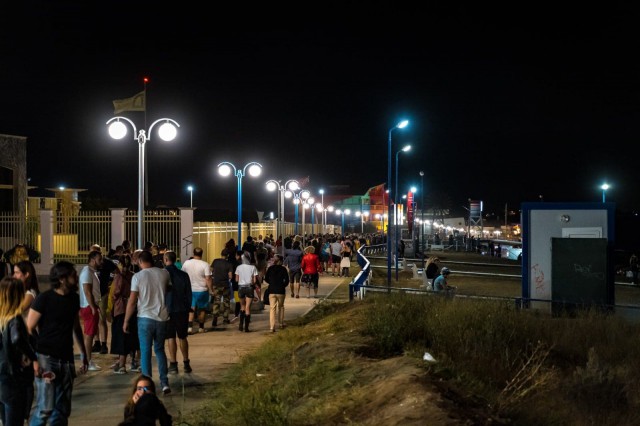 FOTO. Cum arată iluminatul public pietonal din zona plajei Vama Veche!