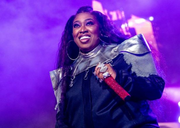 Missy Elliott a lansat un nou album de studio după o pauză de 14 ani