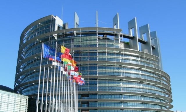 Comisia Europeană: Londra trebuie să-şi onoreze angajamentele financiare chiar şi după un Brexit fără acord
