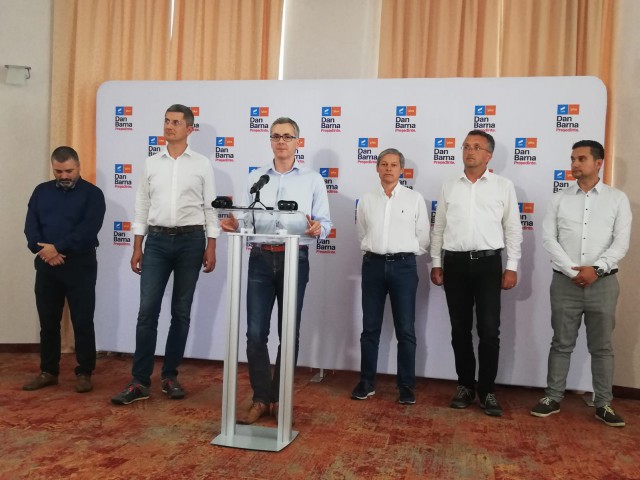 Cioloș, la Constanța: Barna este viitorul președinte al României