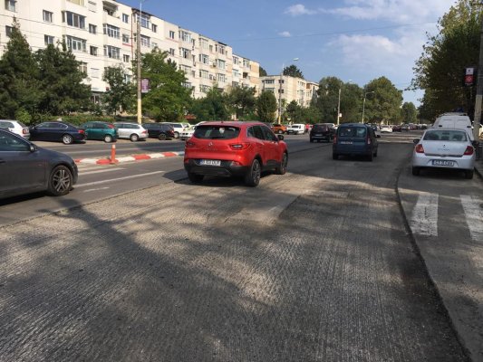 Lucrări de frezare a carosabilului pe strada Soveja