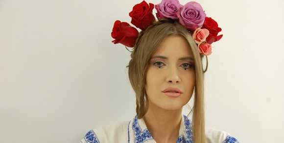 Iulia Albu, decizie neaşteptată! Va adopta un copil: „Mikaela este foarte ataşată“