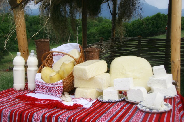 MADR: 14 produse lactate din judeţul Harghita primesc certificare de „produs montan“