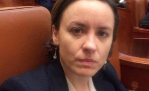 Cuțite ascuțite în USR - Cosette Chichirău, către Dan Barna: 'Persistă în greșeală și îți vei pierde legitimitatea de a candida'