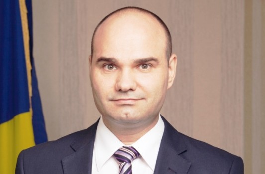 PLUS cere Parlamentului schimbarea preşedintelui AEP