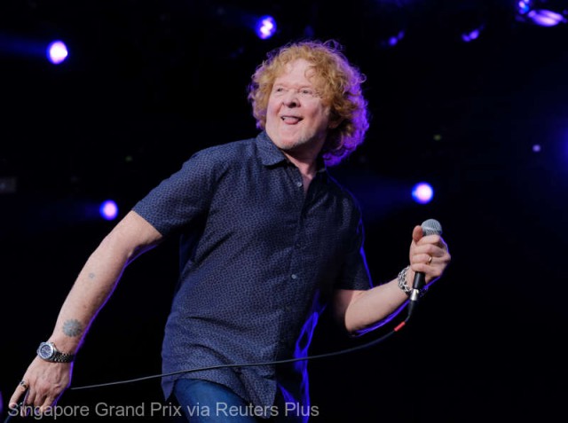 Trupa britanică Simply Red revine cu un nou album de muzică soul şi funk, „Blue Eyed Soul“