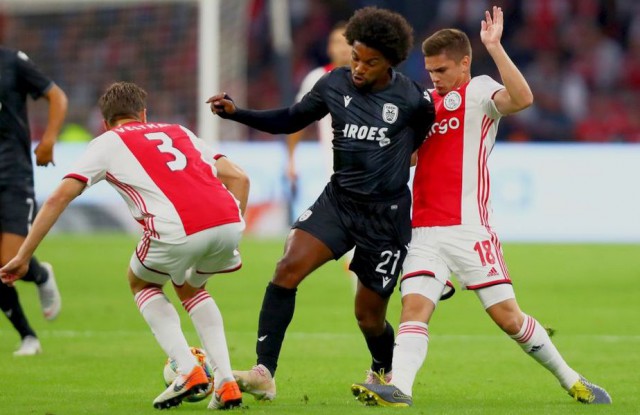 Ajax defilează în Olanda, dar Răzvan Marin nu joacă niciun minut