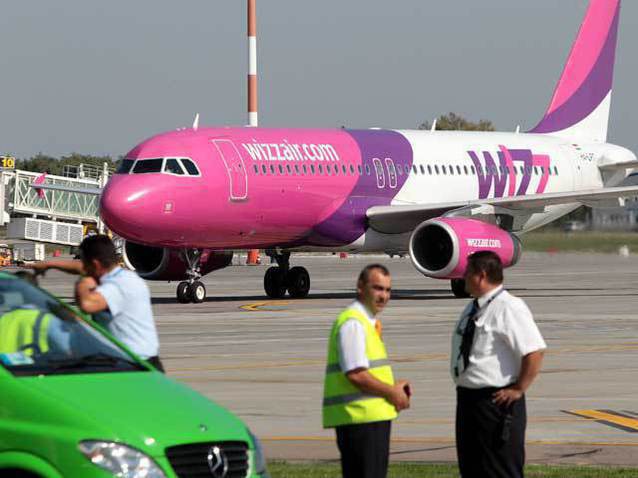 Wizz Air anulează mai multe zboruri din Germania şi Spania către România