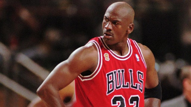 Fostul baschetbalist american Michael Jordan donează un milion de dolari victimelor uraganului Dorian din Bahamas