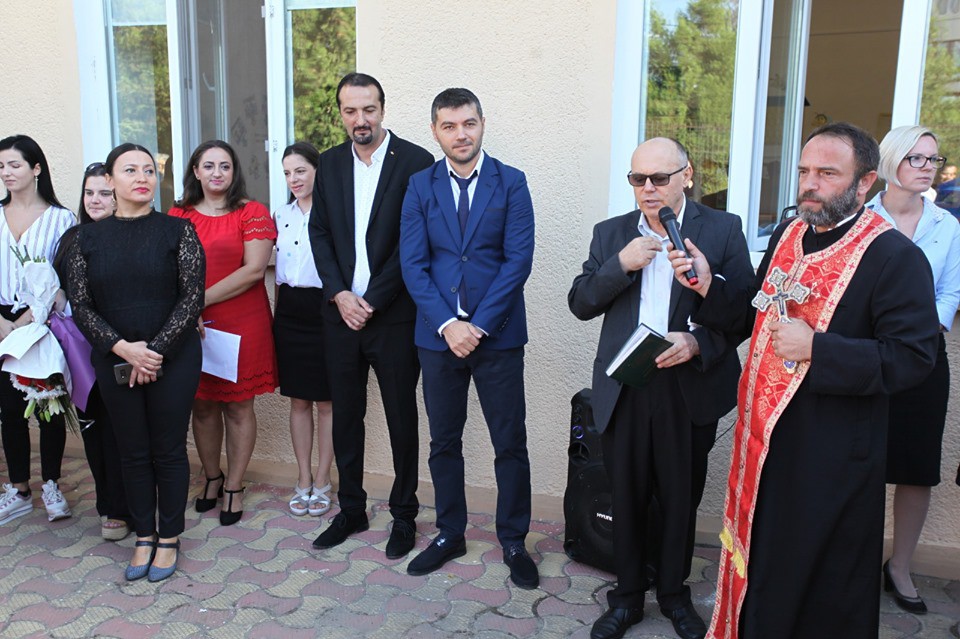 Primăria Ovidiu a inaugurat noua școală și grădiniță din Poiana în prezența lui Horia Țuțuianu și a lui Dumitru Jeacă Primăria Ovidiu a inaugurat noua școală și grădiniță din Poiana în prezența lui Horia Țuțuianu și a lui Dumitru Jeacă