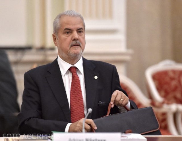 Adrian Năstase, acuzații la adresa lui Iohannis: „A preluat tema mea principala de campanie din 2004“