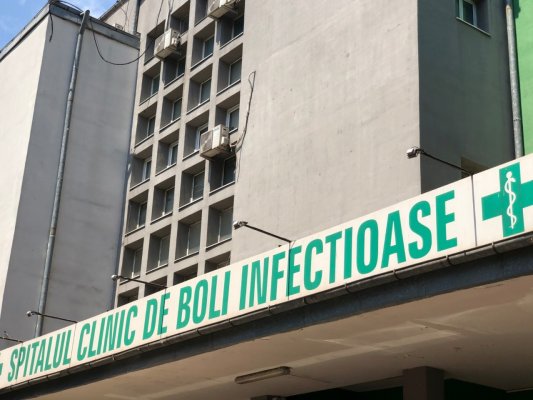 Consumul de ALIMENTE NECONFORME a provocat MII de AFECŢIUNI în sezonul estival!